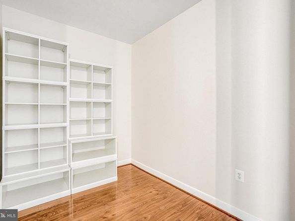 820 N Pollard Street 915, Arlington VA 22203