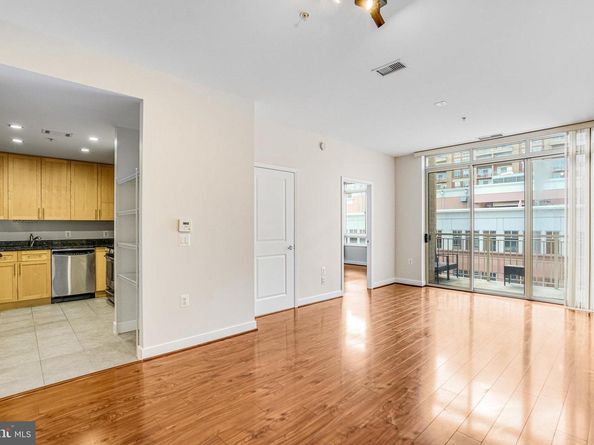 820 N Pollard Street 915, Arlington VA 22203