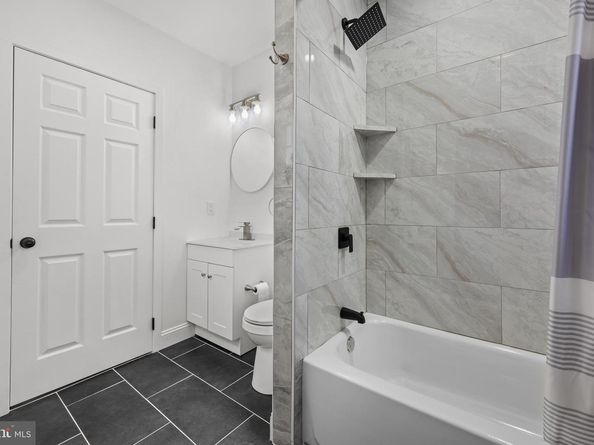 5208 Glenloch Street, Philadelphia PA 19124