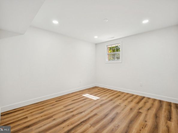 6182 Vine Forest Court, Falls Church VA 22044