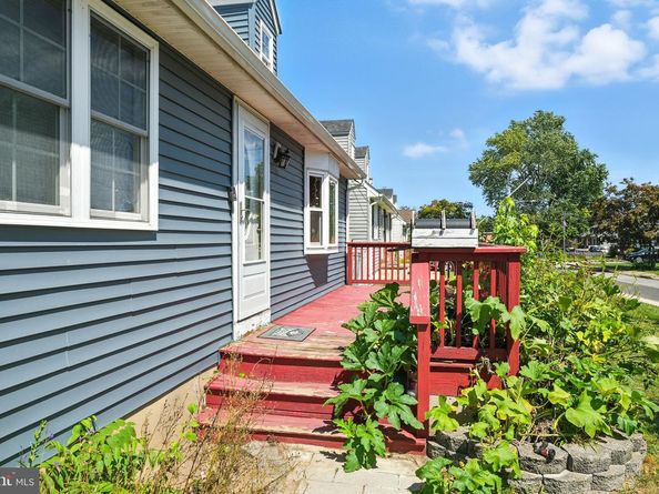 6 Carolina Avenue, Morrisville PA 19067