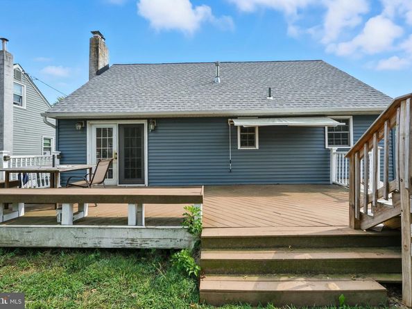 6 Carolina Avenue, Morrisville PA 19067