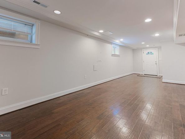 4211 Downing Street, Annandale VA 22003