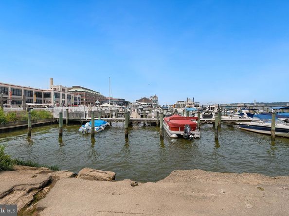 522 N Royal Street, Alexandria VA 22314
