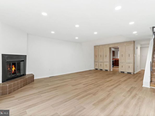 101 Naudain Street, Philadelphia PA 19147