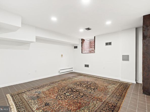 101 Naudain Street, Philadelphia PA 19147