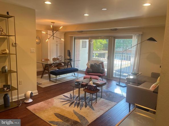 5250 Valley Forge Drive 201, Alexandria VA 22304