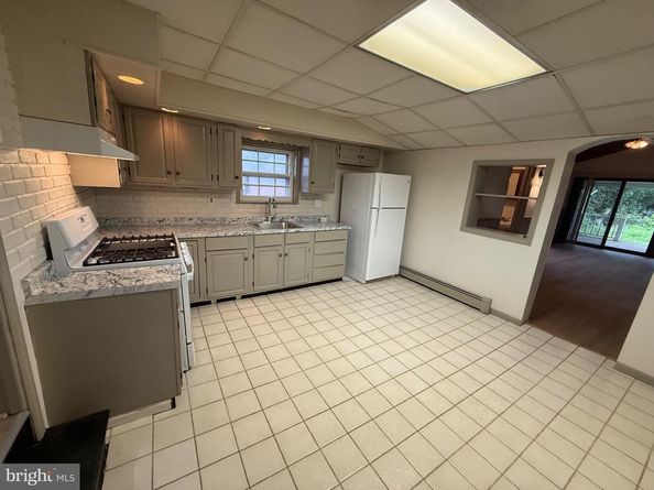 300 E Baltimore Avenue, Clifton Heights PA 19018