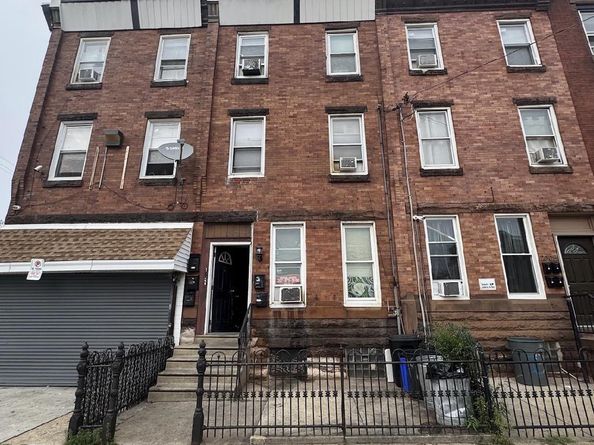 2003 E Allegheny Avenue, Philadelphia PA 19134