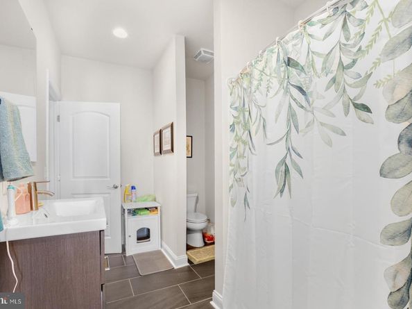 2426 Frankford Avenue, Philadelphia PA 19125