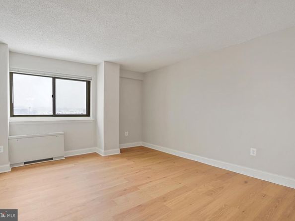 1225 Martha Custis Drive 1116, Alexandria VA 22302