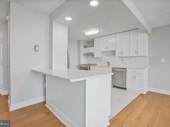 1225 Martha Custis Drive 1116, Alexandria VA 22302