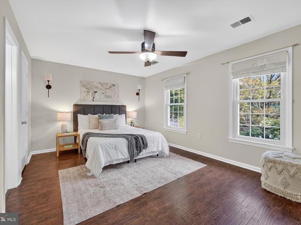 464 W Glebe Road, Alexandria VA 22305