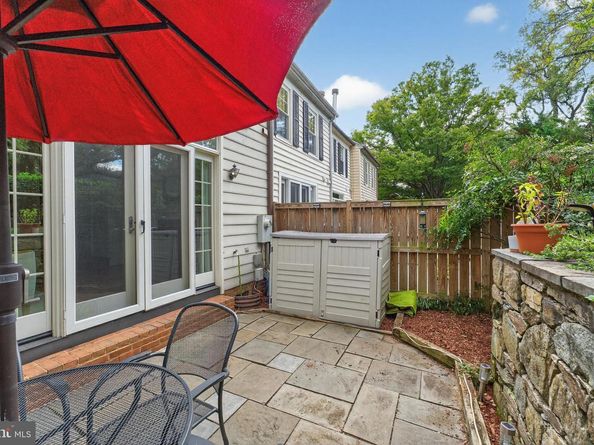 464 W Glebe Road, Alexandria VA 22305