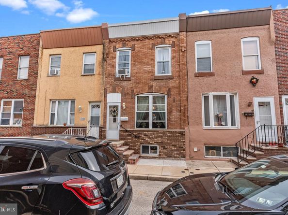 2407 S Warnock Street, Philadelphia PA 19148