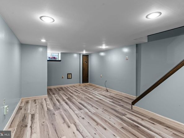 2407 S Warnock Street, Philadelphia PA 19148