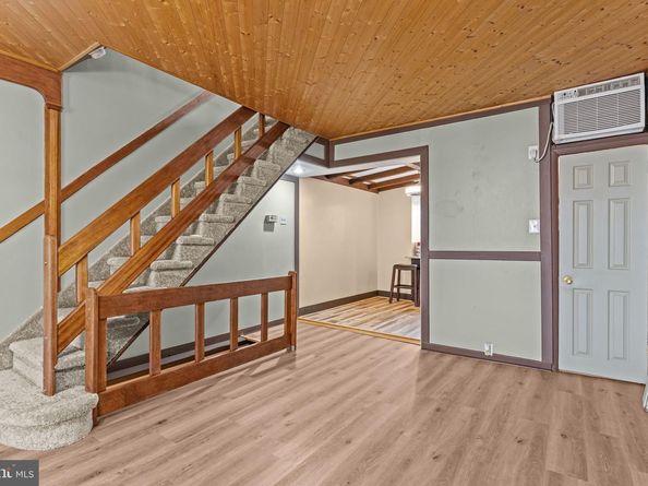 2407 S Warnock Street, Philadelphia PA 19148