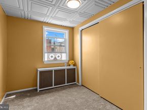 2407 S Warnock Street, Philadelphia PA 19148