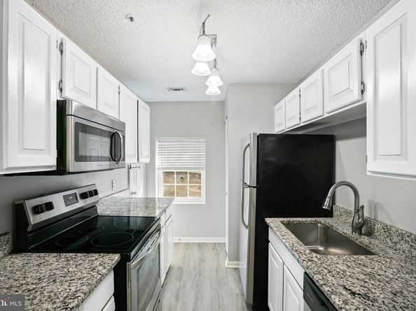 267 S Pickett Street 102, Alexandria VA 22304