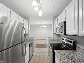 267 S Pickett Street 102, Alexandria VA 22304