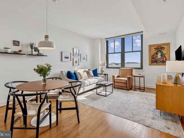910 M Street NW 1001, Washington DC 20001