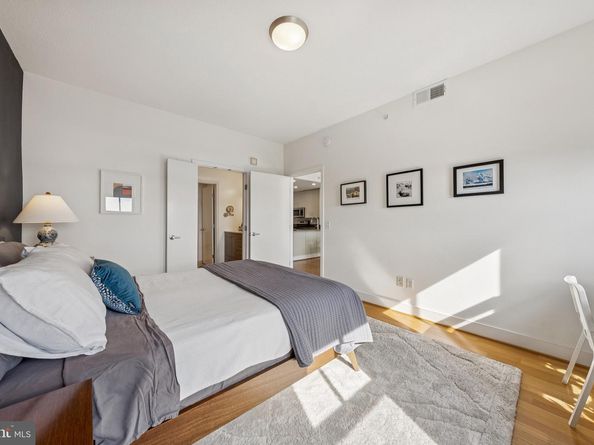 910 M Street NW 1001, Washington DC 20001