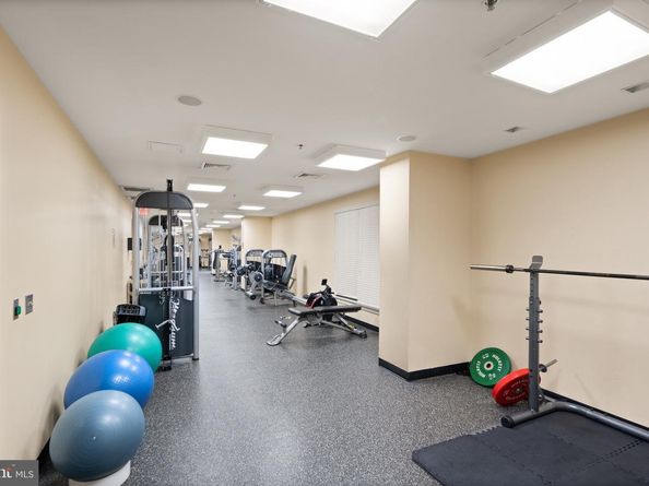 910 M Street NW 1001, Washington DC 20001