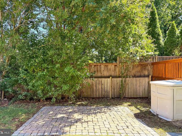 214 E Spring Street E, Alexandria VA 22301