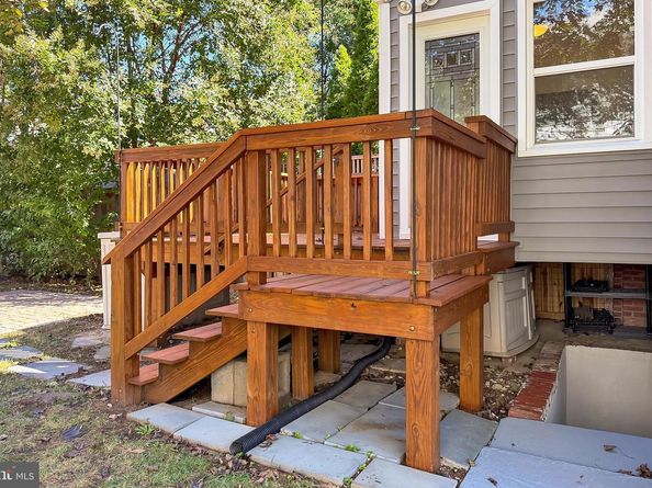 214 E Spring Street E, Alexandria VA 22301