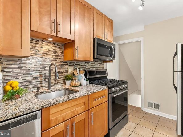 214 E Spring Street E, Alexandria VA 22301