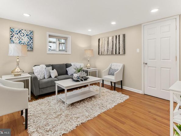 214 E Spring Street E, Alexandria VA 22301