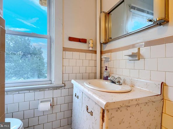 4839 Jay Street NE, Washington DC 20019
