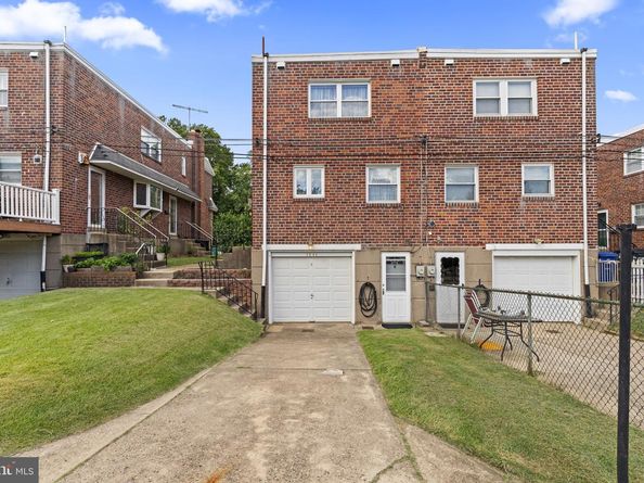 2842 Sandyford Avenue, Philadelphia PA 19152