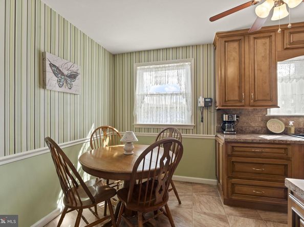 2842 Sandyford Avenue, Philadelphia PA 19152