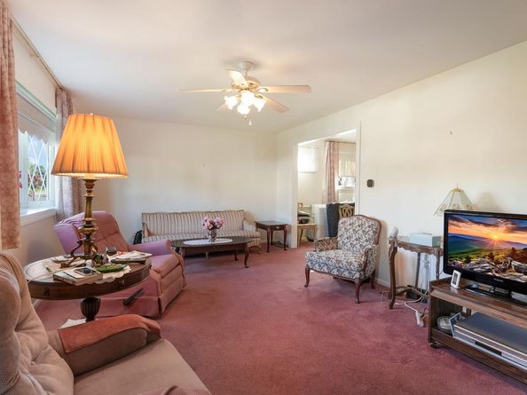 1075 Roberts Road, Warminster PA 18974