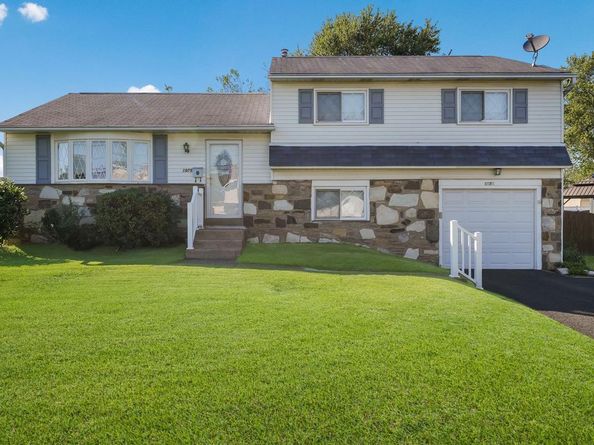 1075 Roberts Road, Warminster PA 18974