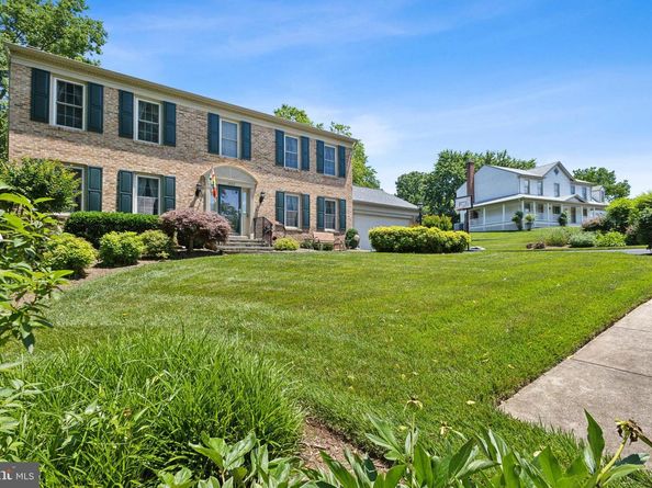 13132 Bradley Farm Drive, Herndon VA 20171
