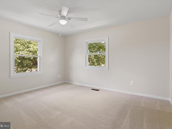 736 N York Road, Sterling VA 20164