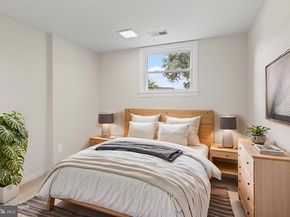 736 N York Road, Sterling VA 20164