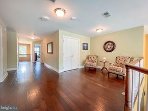 35 Elfreths Court, Newtown PA 18940