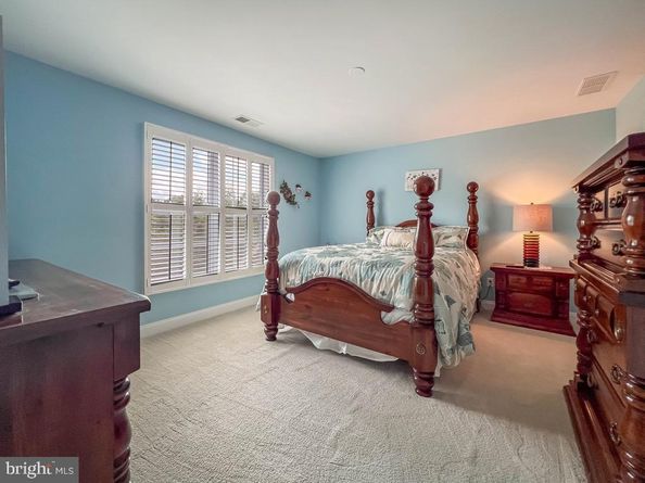 35 Elfreths Court, Newtown PA 18940