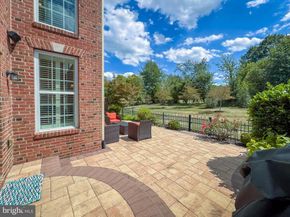 35 Elfreths Court, Newtown PA 18940
