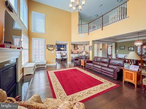 35 Elfreths Court, Newtown PA 18940