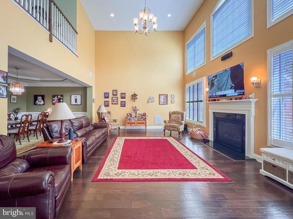 35 Elfreths Court, Newtown PA 18940