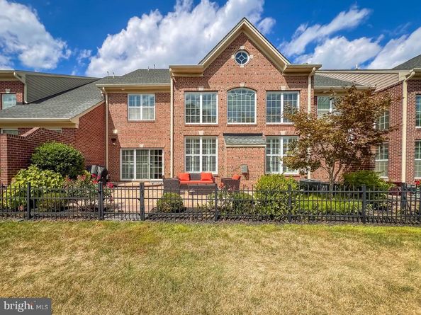 35 Elfreths Court, Newtown PA 18940