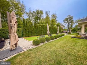 35 Elfreths Court, Newtown PA 18940