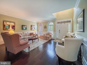 35 Elfreths Court, Newtown PA 18940