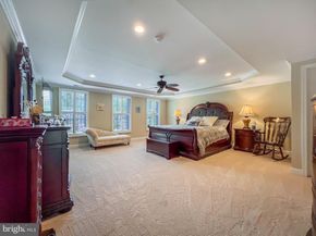 35 Elfreths Court, Newtown PA 18940