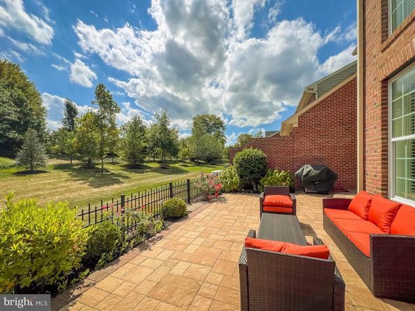 35 Elfreths Court, Newtown PA 18940