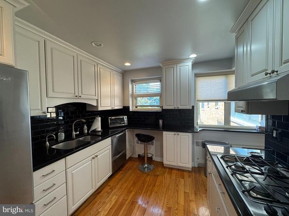 40 Old Lancaster Road 215, Merion Station PA 19066